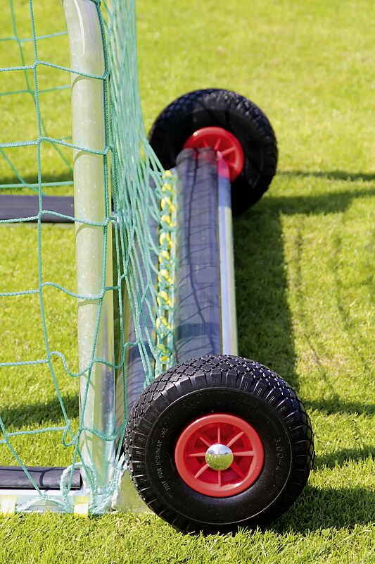 Detail: Gewichtsrohr inkl. Transportrollen und Spielerschutz