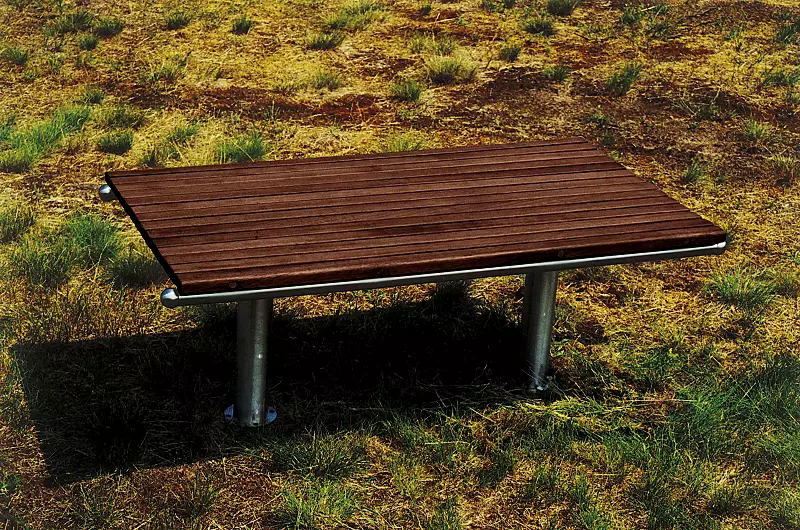 Sitzbank LOANO mit Kambalaholzbelattung, Stahlteile aus Edelstahl