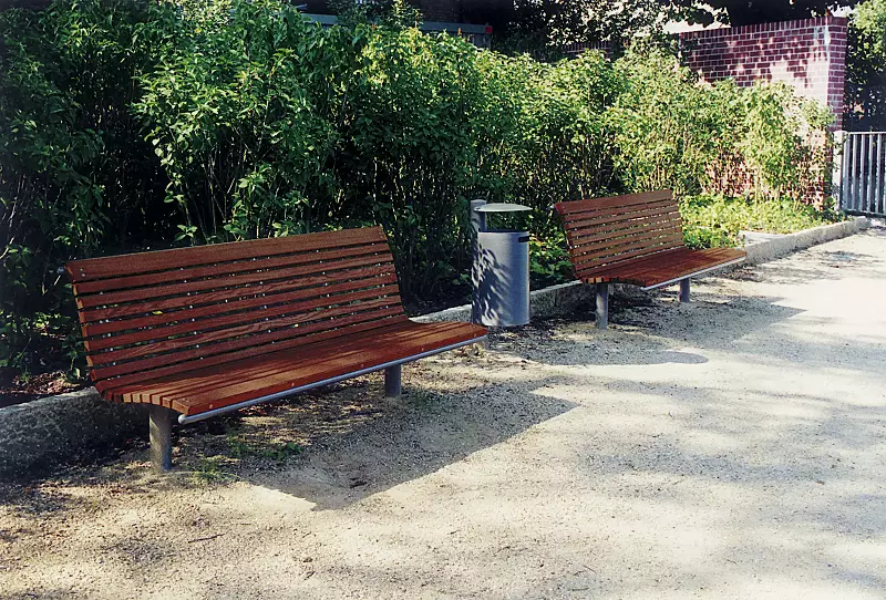 Sitzbank MERANO mit Kambalaholzbelattung, 3-Sitzer