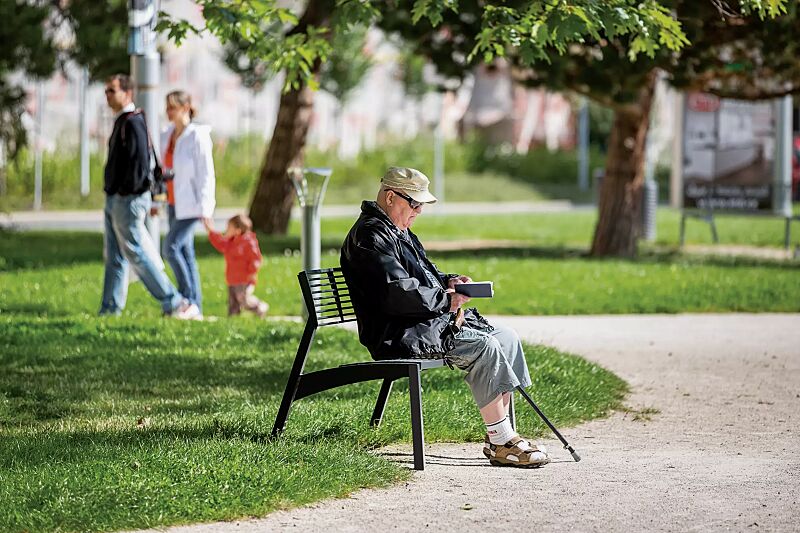 Sitzbank VERA mit Rückenlehne, in RAL 7016 anthrazitgrau