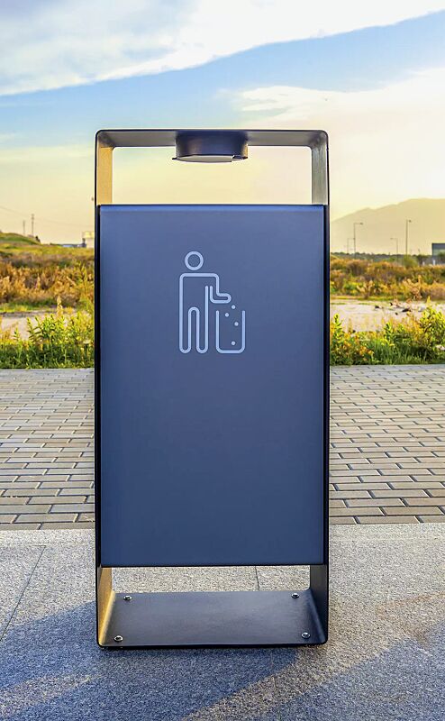 Abfallbehälter RADIUM in RAL 7016 anthrazitgrau und RAL 9007 graualuminium (zweifarbig auf Anfrage), Siebdruck in RAL 9003 signalweiß