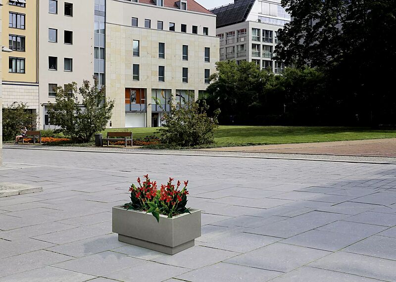 Pflanzbehälter FLORIUM, rechteckig, 35 Liter, in RAL 9007 graualuminium