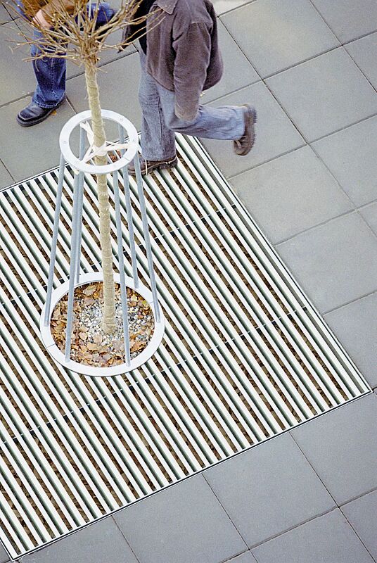 Baumschutzrost ARBOTTURA, quadratisch, mit Baumschutzgitter