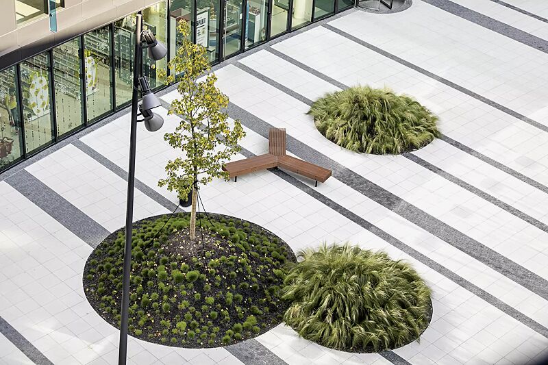 Dreifach-Eckbank WOODY, 120°, mit Jatobaholzbelattung