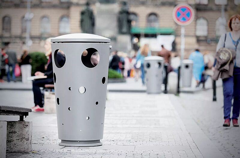 Abfallbehälter SWISSBIN zum freien Aufstellen, in RAL 9006 weißaluminium