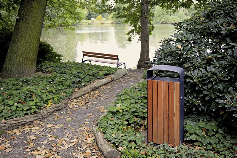Abfallbehälter PRAX, Korpus: Jatobaholzbelattung, Stahlteile in RAL 7016 anthrazitgrau