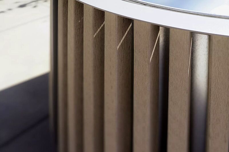 Detail:Resysta®-Belattung, lasiert in natur