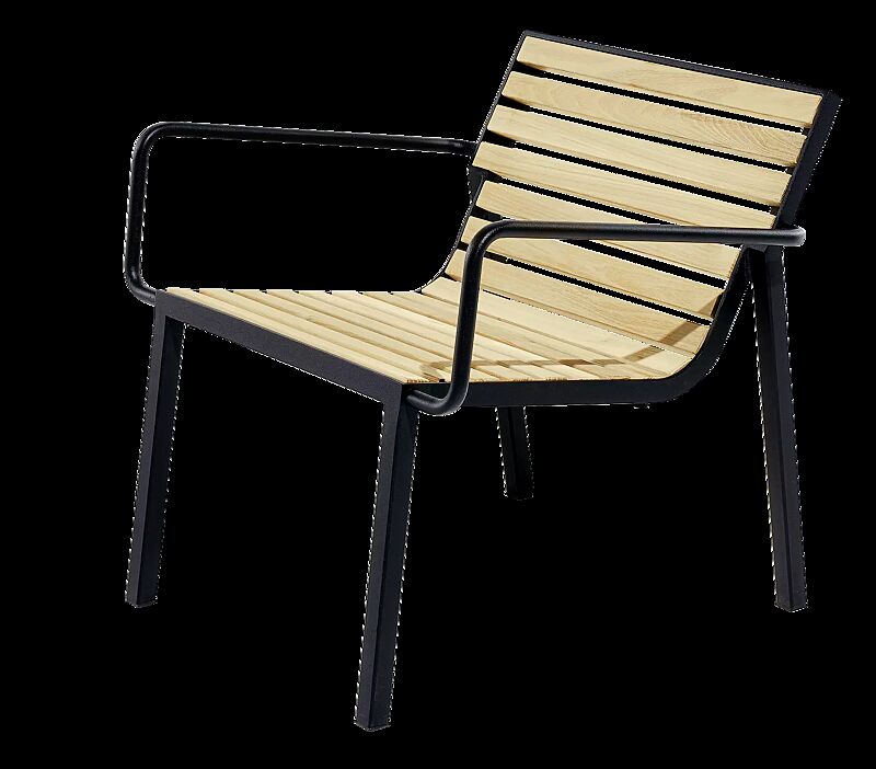 Sitz STACK mit Rückenlehne und Armlehnen, mit Robinienholzbelattung, Stahlteile in RAL 9005 tiefschwarz