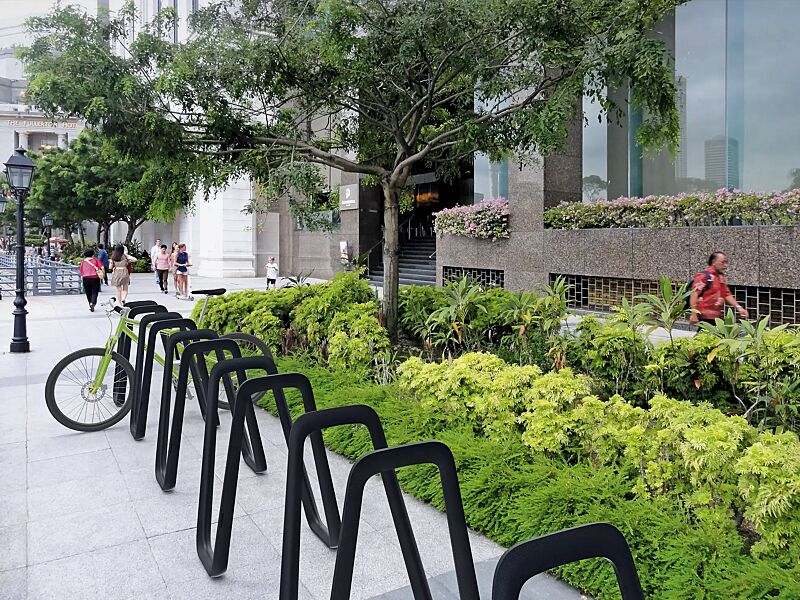 Anlehnbügel ELK in RAL 9005 tiefschwarz