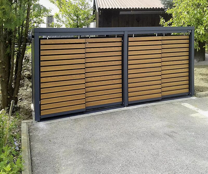 Müllbehälter-Vierfachschrank STYLEOUT® LINIS mit Pflanzdach, Aluminiumkonstruktion in RAL 7016 anthrazitgrau, Schiebetüren in Holzdekor Kirschbaum hell