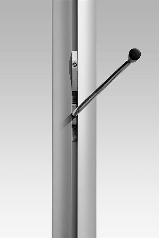 Kurbel und Hissvorrichtung abschließbar mittels Vierkantschloss