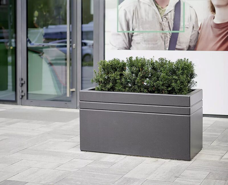 Pflanzbehälter BRNO, rechteckig, Beton beschichtet in graphit