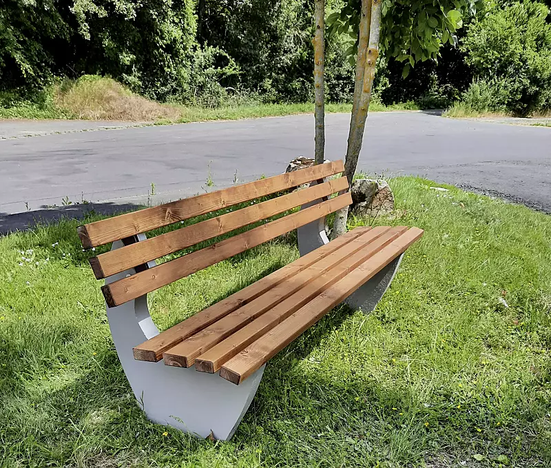 Sitzbank GENOVA mit Fichtenholzbelattung, lasiert