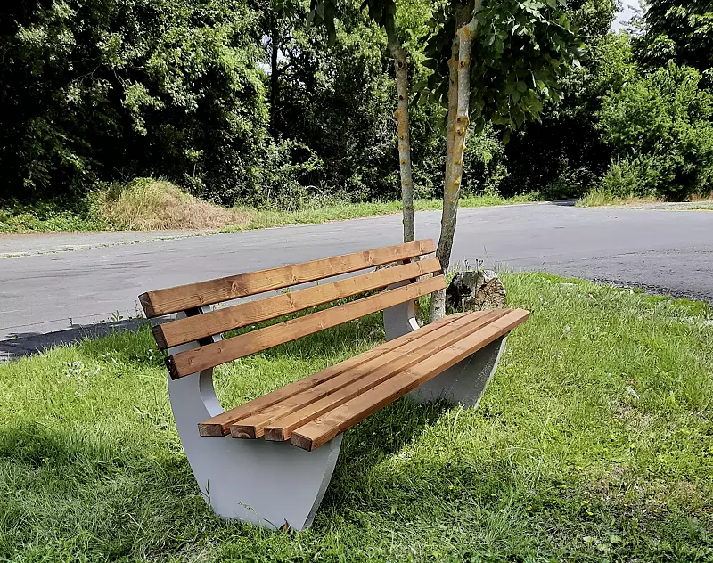 Sitzbank GENOVA mit Fichtenholzbelattung, lasiert