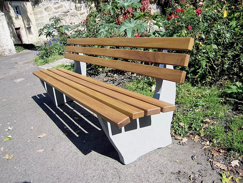 Sitzbank CATANIA mit Fichtenholzbelattung, lasiert