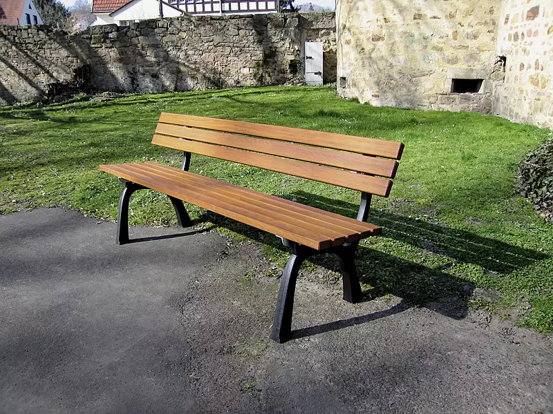 Sitzbank ORDONA mit Fichtenholzbelattung, lasiert