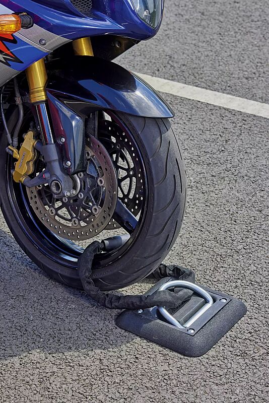 Anschließbügel MATARO zum Aufdübeln, Einbau mit Überstand