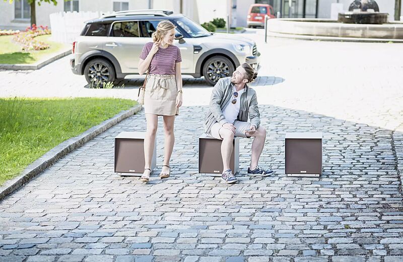 Sitzpoller SEIN aus Stahl