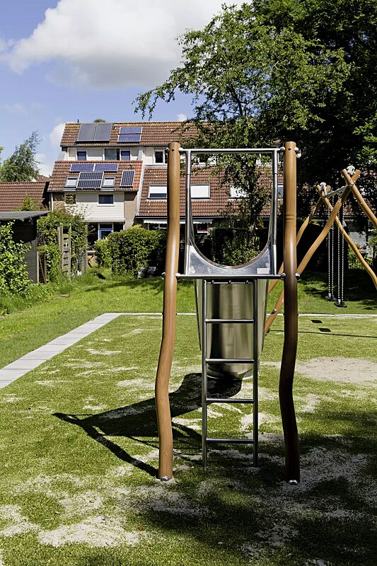 Rutsche JORDY mit Aufstiegsleiter ohne Handlauf