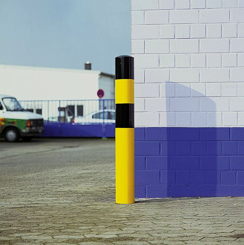 Rammschutz-Poller BESKYT zum Einbetonieren