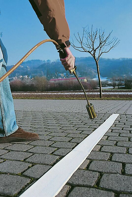 Thermoplastische Fahrbahnmarkierung Symbol: Markierungslinie