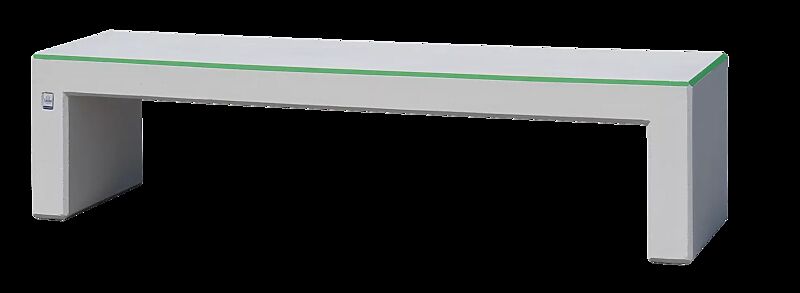Sitzbank ANDROMEDA SMOGEATER aus photokatalytischem Beton in weiß, Sitzfläche mit abgerundeten Kanten in hellgrün