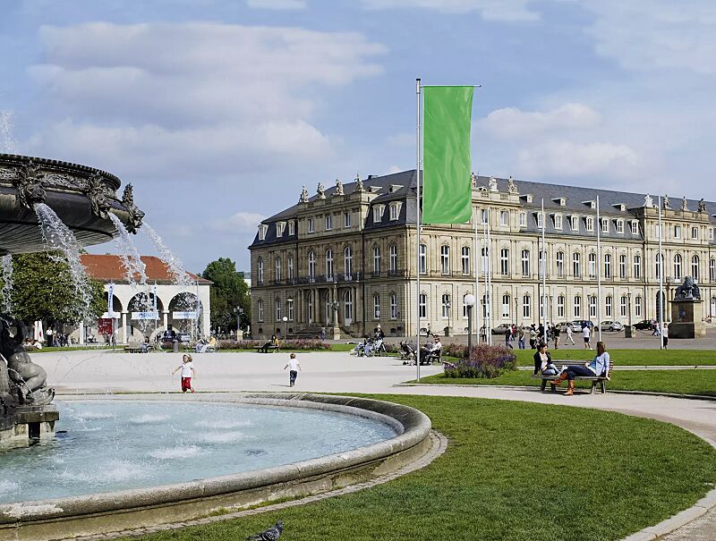 Zylindrischer Aluminium-Fahnenmast PRESENT mit Teleskop-Drehausleger