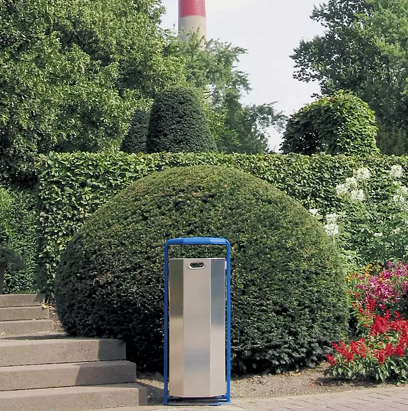 Abfallbehälter KENT, Behälter aus Aluminium, Rahmen aus Stahl in RAL 5015 himmelblau