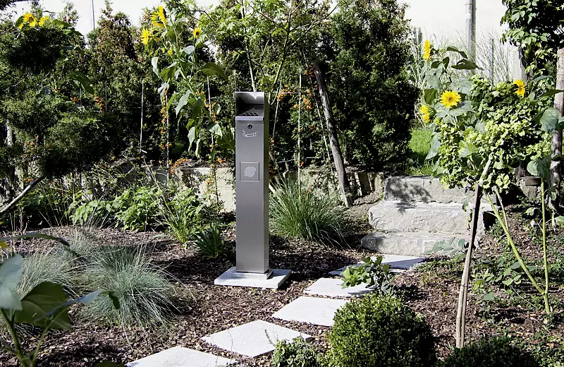 Abfallbehälter WINDSOR aus Edelstahl