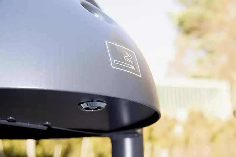 Detail: Dreikantschloss Bodenklappe Ascher