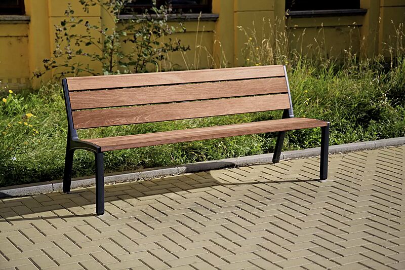 Sitzbank MIELA mit Rückenlehne, mit Jatobaholzbelattung, Seitenteile in Sonderfarbe (auf Anfrage)