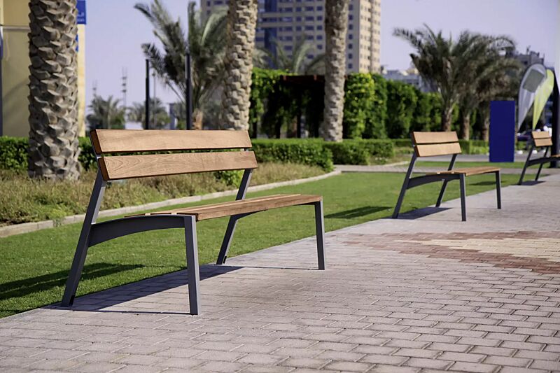 Sitzbank VERA mit Rückenlehne, mit Jatobaholzbelattung, Stahlteile in RAL 9007 graualuminium