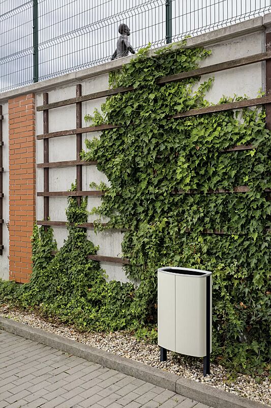 Abfalbehälter MINIUM mit seitlichen Pfosten zum Aufdübeln, Stahlteile in RAL 7016 anthrazitgrau