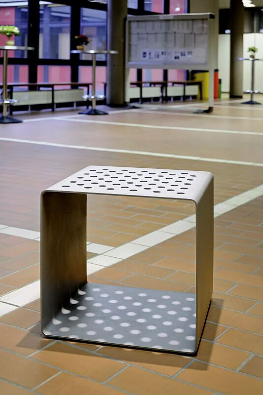 Sitz RADIUM in RAL 9007 graualuminium