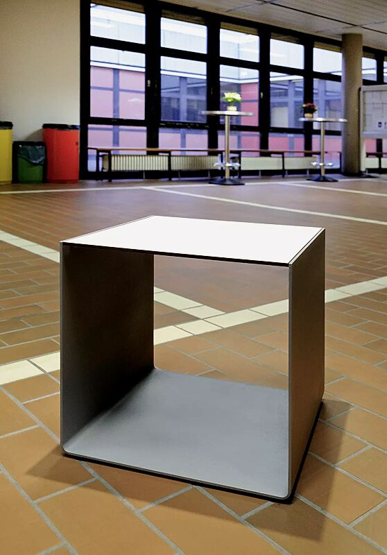 Sitz RADIUM mit HPL-Auflage, Stahlteile in RAL 9007 graualuminium