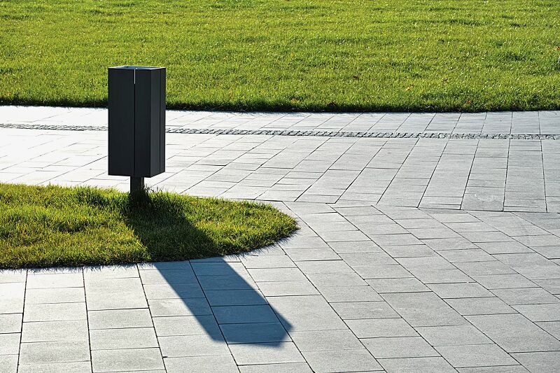 Abfallbehälter NANUK, quadratisch, Korpus: Stahlblech, in RAL 9007 graualuminium