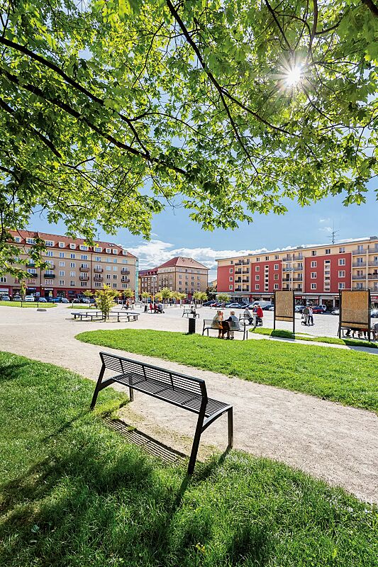 Sitzbank VERA mit Rückenlehne, in RAL 7016 anthrazitgrau