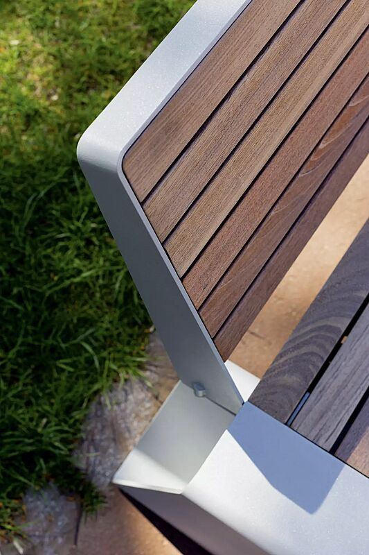 Detail: Rückenlehne, mit Jatobaholzbelattung