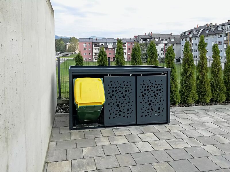 Müllbehälter-Dreifachschrank STYLEOUT® TOMO mit Pflanzdach, Aluminiumkonstruktion in RAL 7016 anthrazitgrau