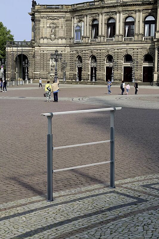 Systemgeländer EVEOLE, Gusseisen in RAL 7016 anthrazitgrau