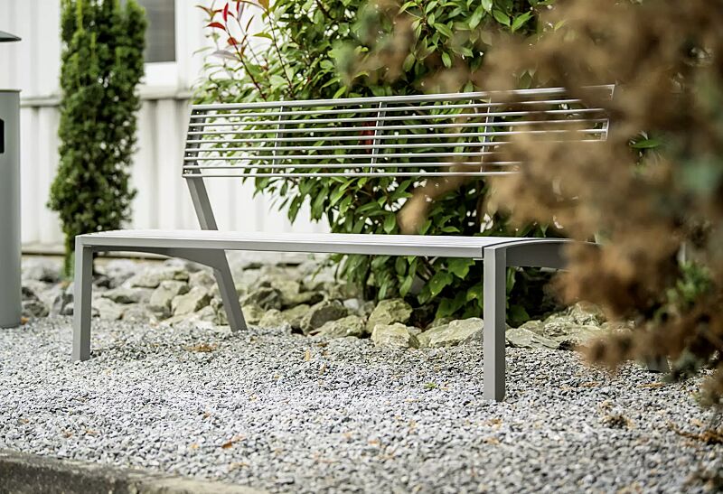 Sitzbank VERA mit Rückenlehne, in RAL 9007 graualuminium