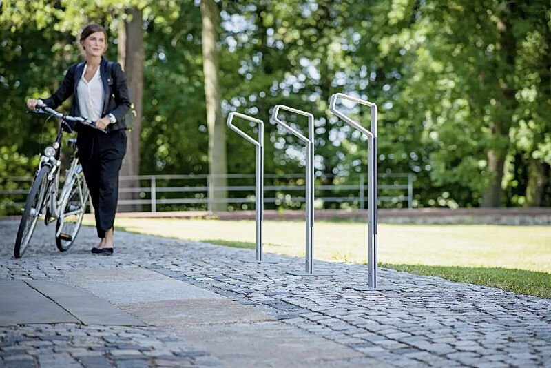 Anlehnbügel GREYHOUND aus Edelstahl