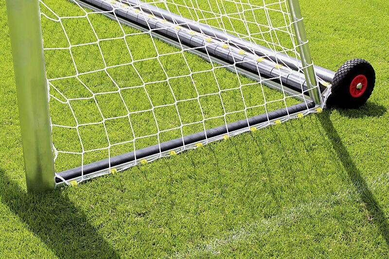 Detail: Gewichtsrohr inkl. Transportrollen mit Spielerschutz