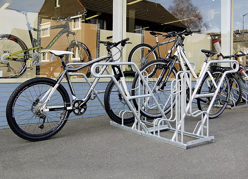 Fahrradständer MODESTA doppelseitig, 4 Stellplätze, 4 Anlehnbügel