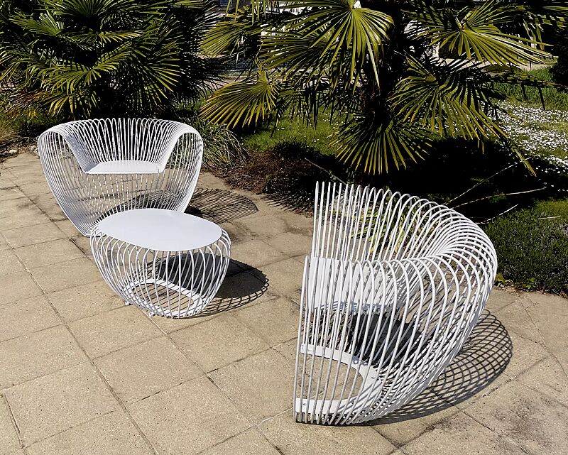 Sitz und Tisch BUBBLE in RAL 9016 verkehrsweiß