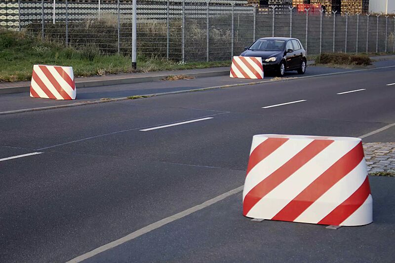 Radabweiser BAZAS in rot-weiß