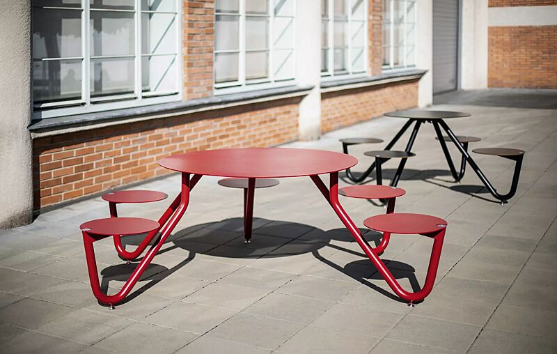 Bank-Tisch-Kombination ORBIT mit rundem Tisch, 5-Sitzer und 4-Sitzer, mit Aluminium und HPL-Auflage