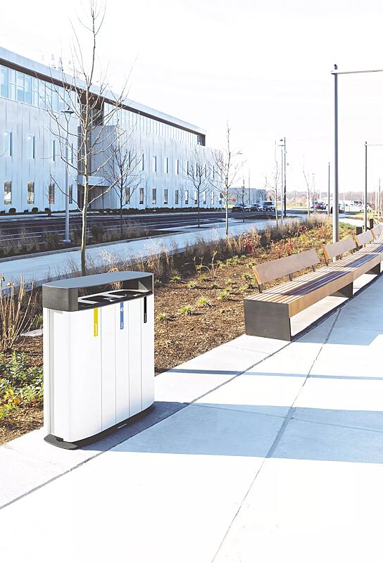 Abfallbehälter MULTIMINIUM, Korpus: Aluminiumprofile in RAL 7035 lichtgrau, Stahlteile und Aluminium-Schutzdach in RAL 7016 anthrazitgrau