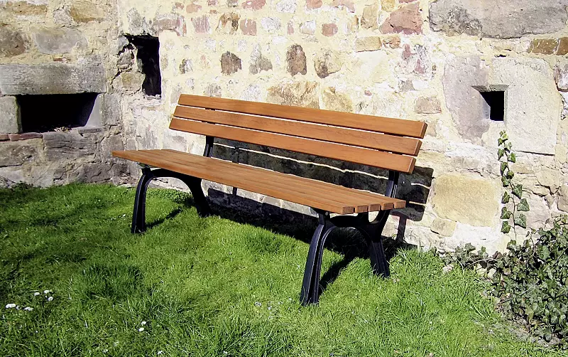 Sitzbank ORDONA mit Fichtenholzbelattung, lasiert