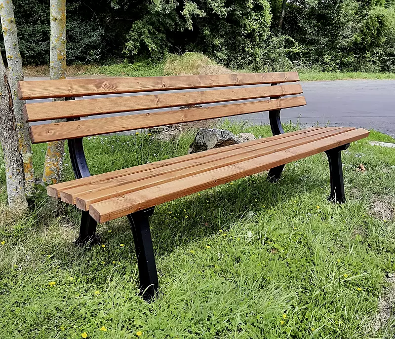 Sitzbank PRATO mit Fichtenholzbelattung, lasiert